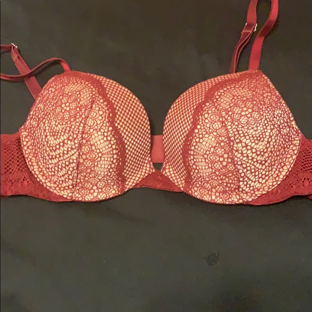Victoria’s Secret Very Sexy push up
